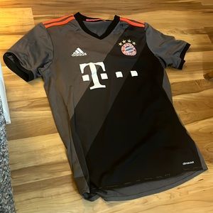FC BAYERN MUNCHEN
